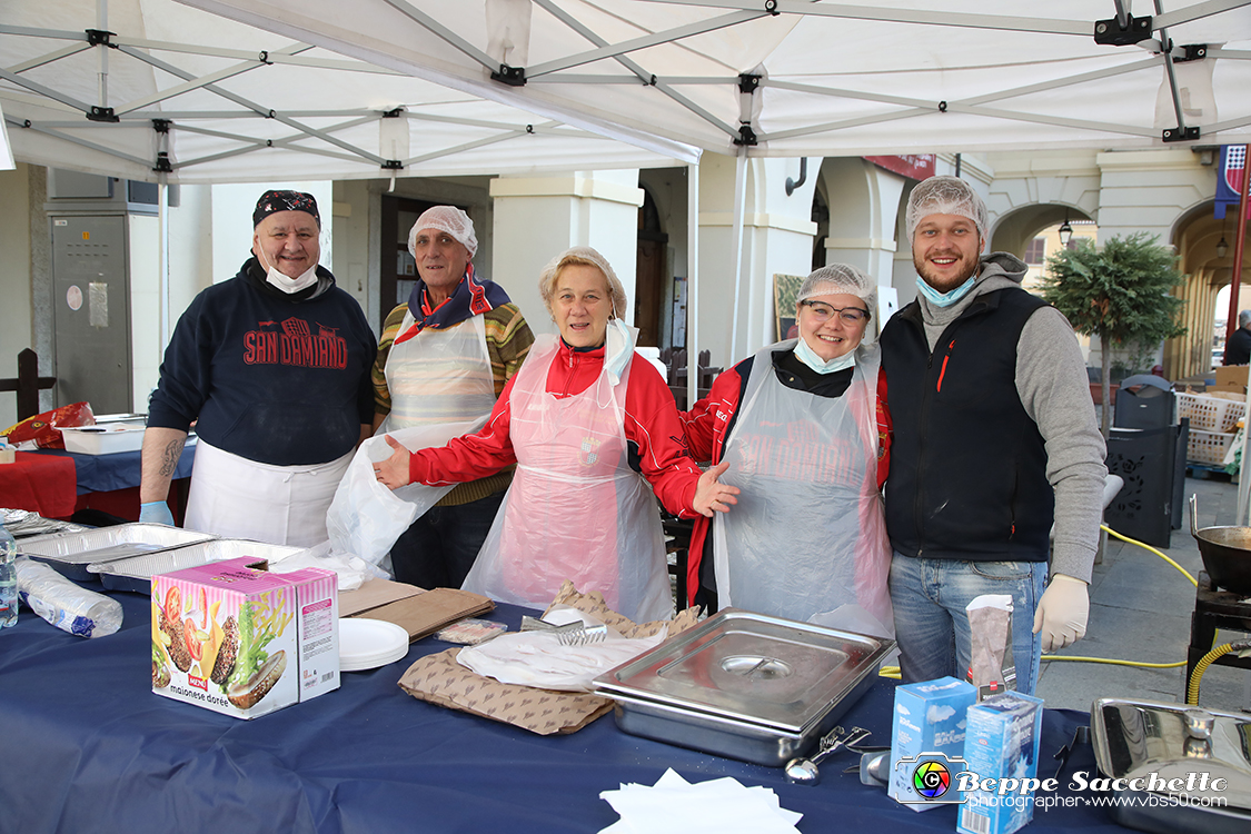 VBS_5638 - 10.ma Fiera Nazionale del Tartufo e Fiera dei Santi.jpg